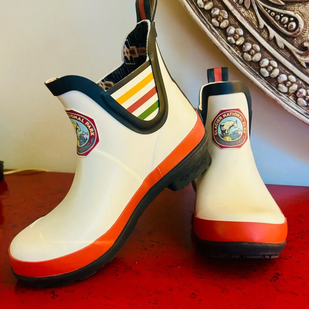Pendleton Glacier National Park Chelsea Rain Boots size 5 - Picture 2 of 8